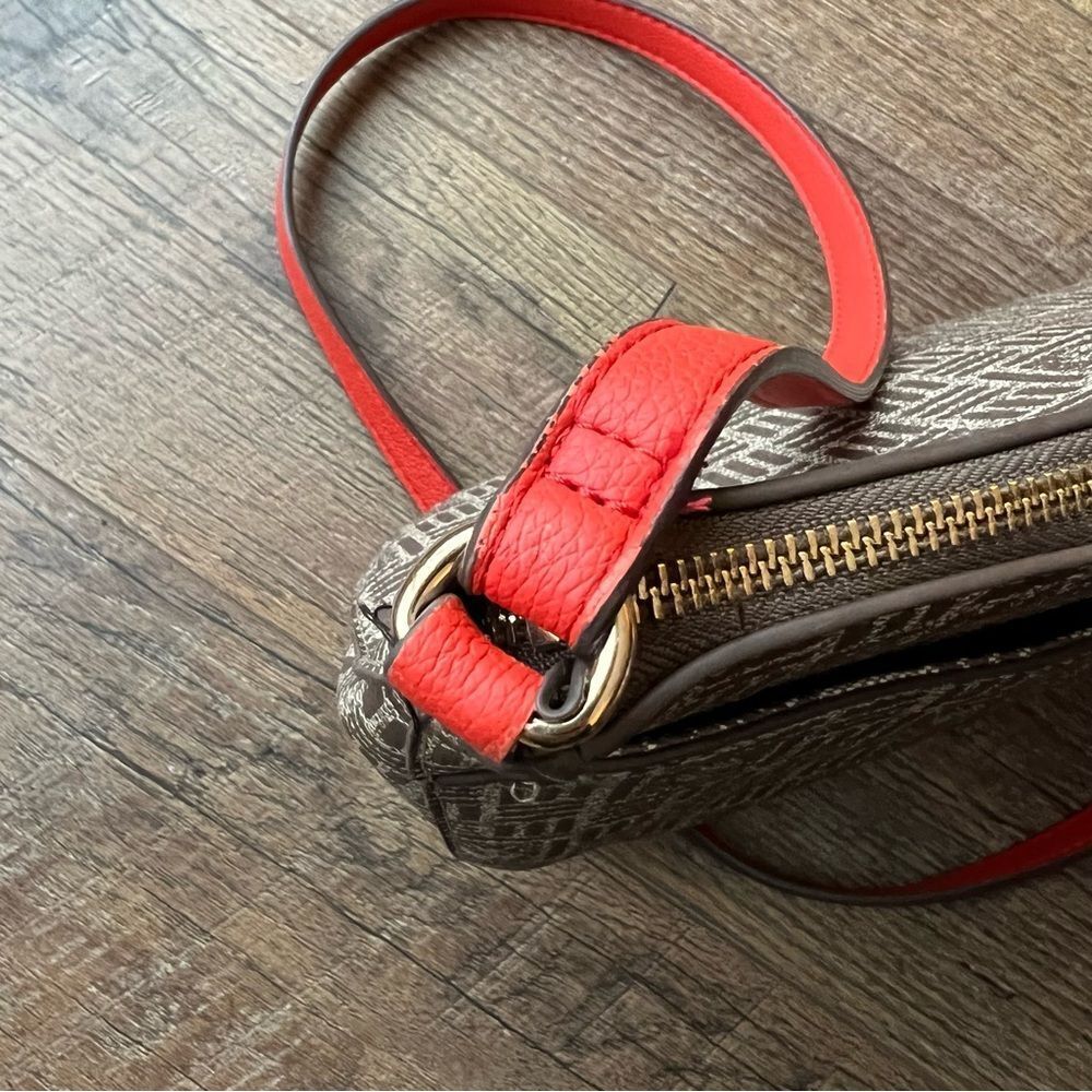 Anne Klein Crossbody Purse with orange accents - Picture 14 of 15
